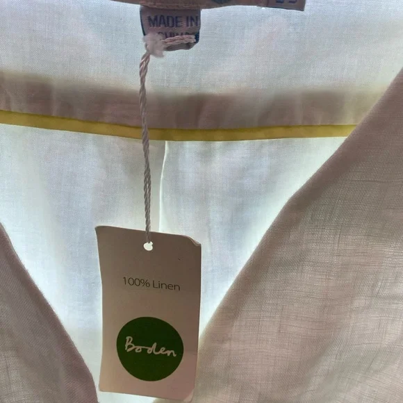 Biden NWT White Dress with Yellow Scalloped Accents - Picture 3 of 4